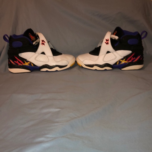 COPY - Jordan 8 retro three peat - Picture 3 of 9